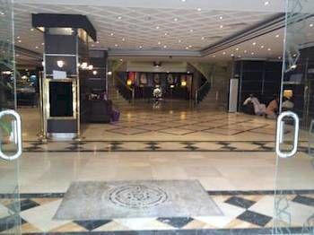 Al Ansar Golden Tulip Hotel