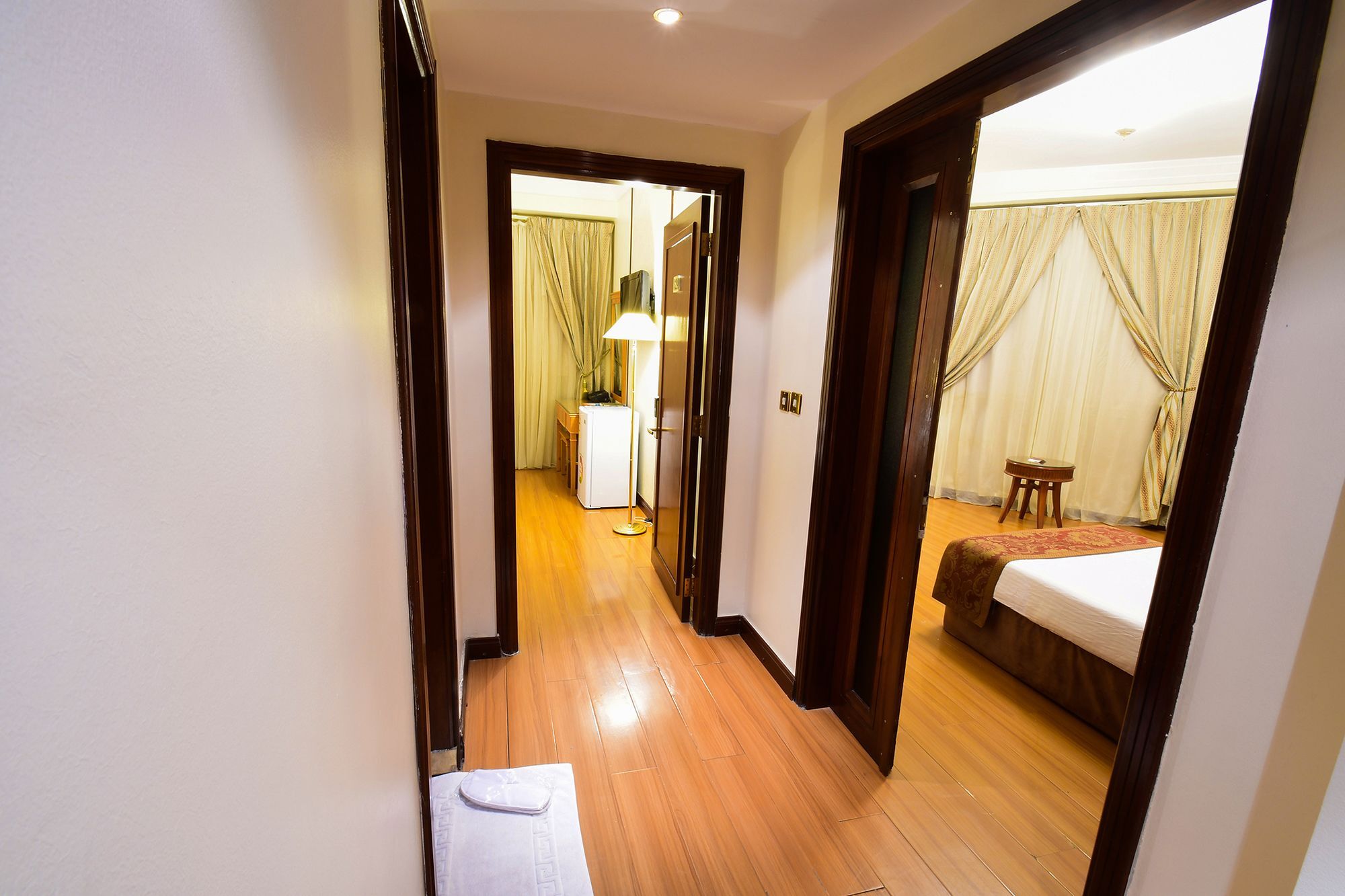 Al Ansar Golden Tulip Hotel 3*