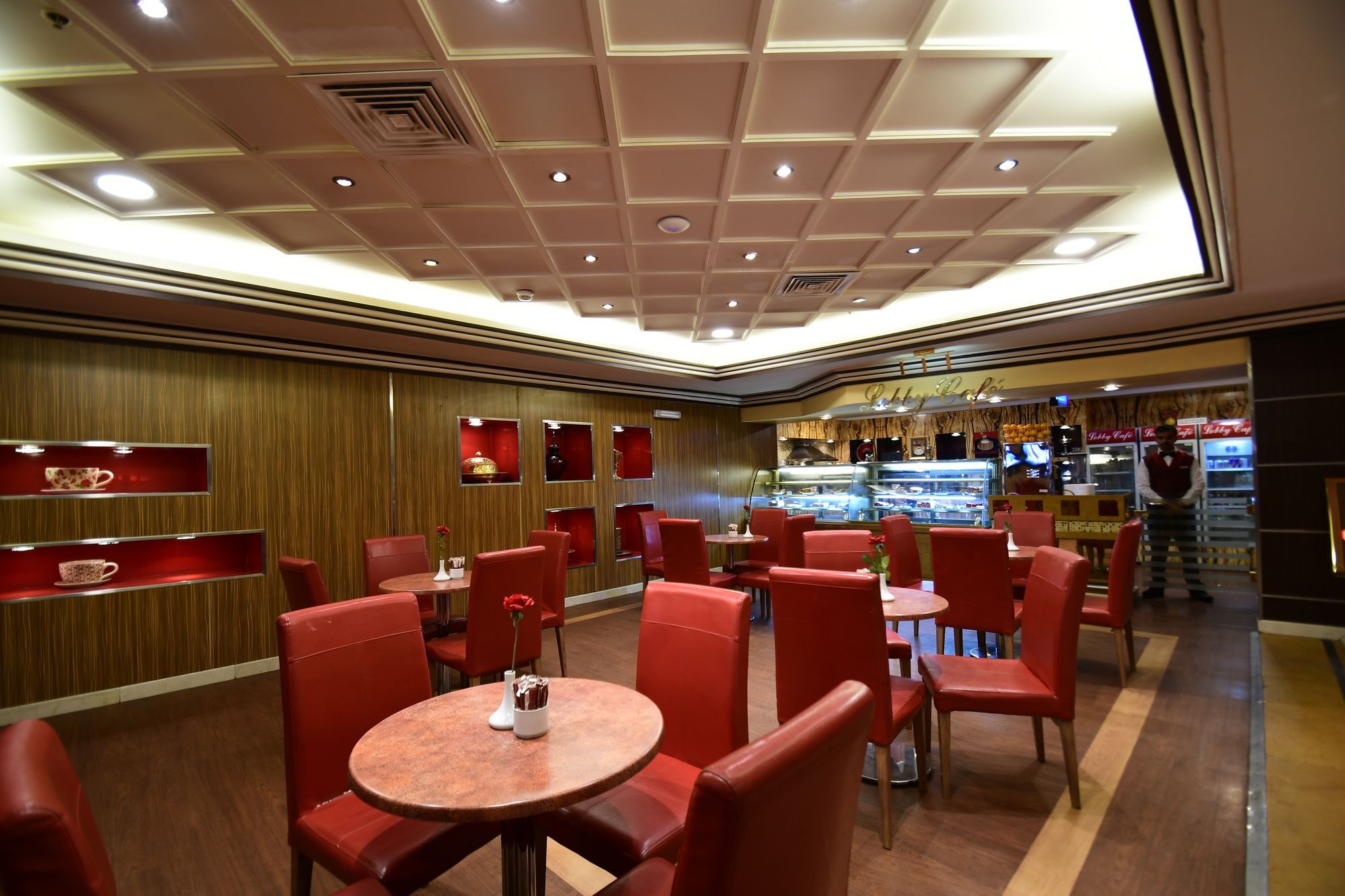 Al Ansar Golden Tulip Hotel 3*