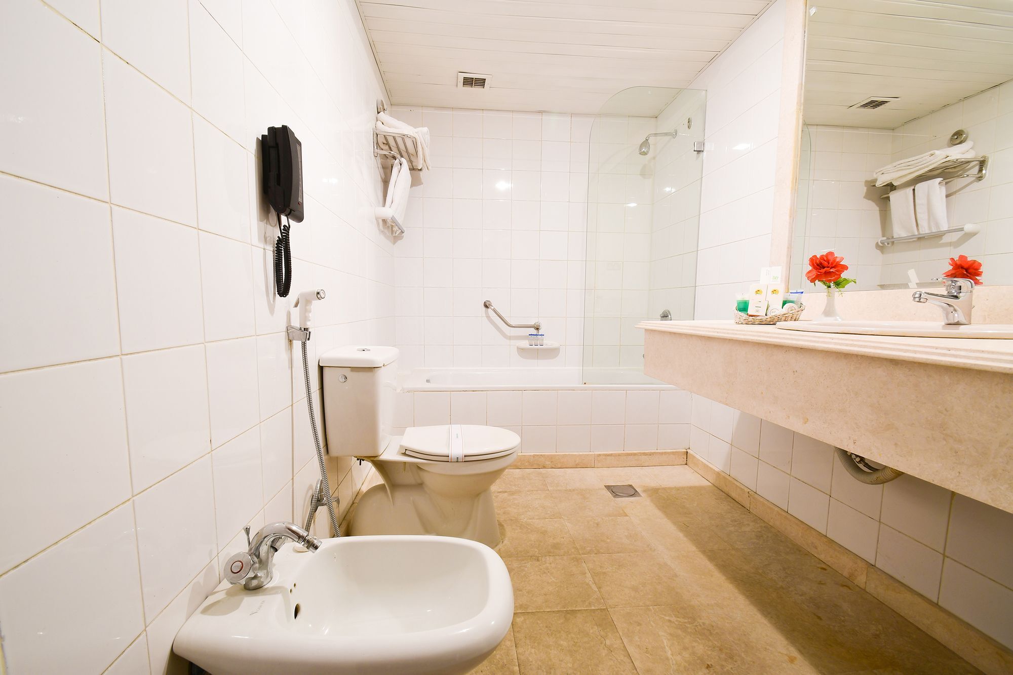 Al Ansar Golden Tulip 3*